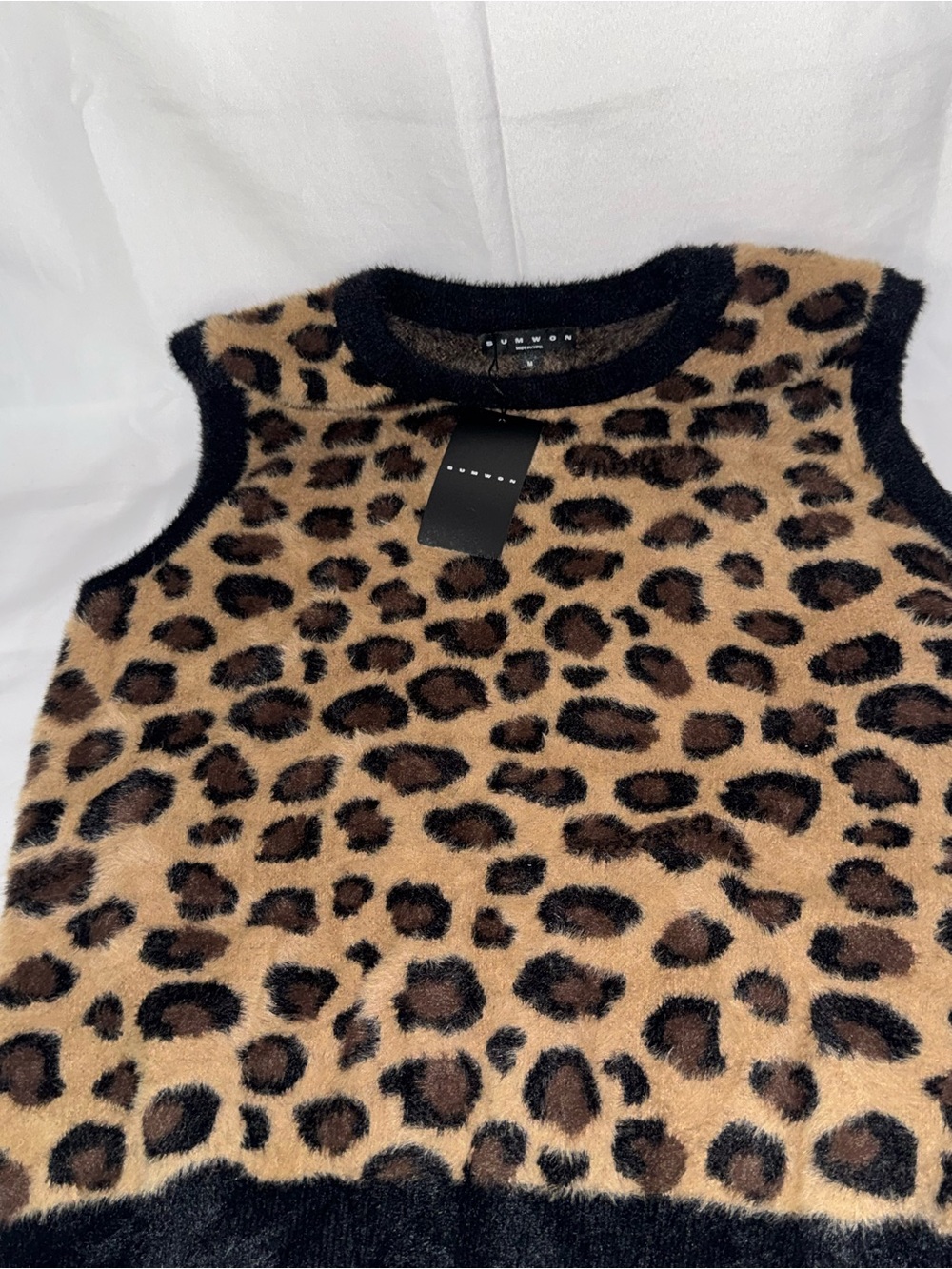 Leopard Print Crewneck Sweater Vest - Black & Tan